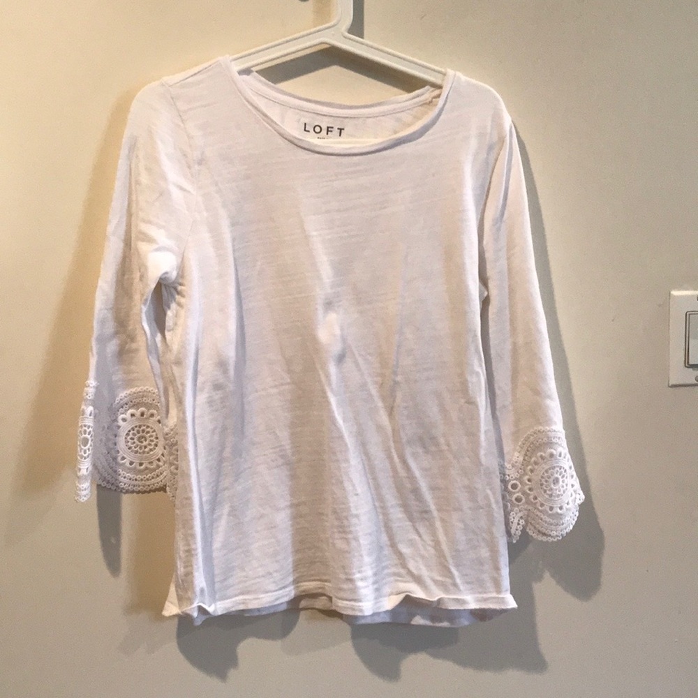 white 3/4 length sleeve shirt with lace detail